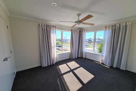 Photo of property in 30 Kanuka Road, Hobsonville, Auckland, 0616