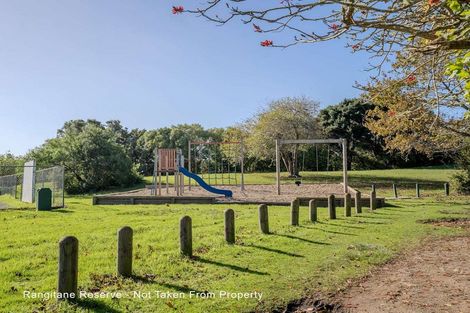 Photo of property in 11 Rangitane Loop Road, Kerikeri, 0294