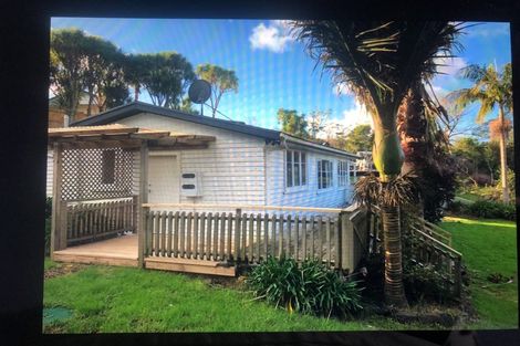 Photo of property in 15 Waitakere Road, Waitakere, Auckland, 0816