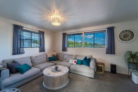 Photo of property in 36 Moffat Road, Red Beach, 0932