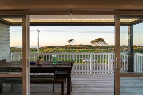 Photo of property in 856a Papamoa Beach Road, Papamoa Beach, Papamoa, 3118