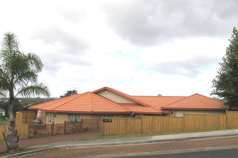 Photo of property in 2 San Pablo Way, Henderson, Auckland, 0612