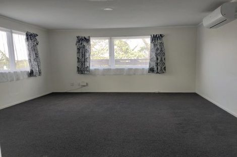 Photo of property in 20 Gambare Place, Wattle Downs, Auckland, 2103