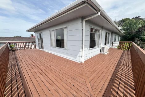 Photo of property in 81 Trias Road, Totara Vale, Auckland, 0629