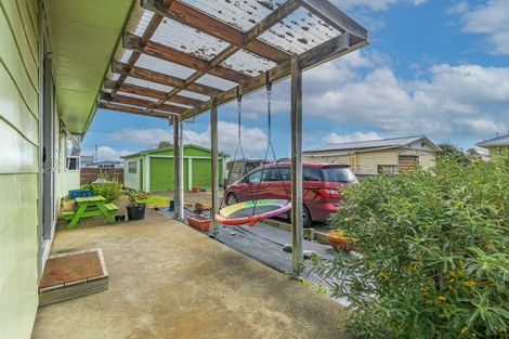 Photo of property in 80 Hedges Street, Sanson, 4817