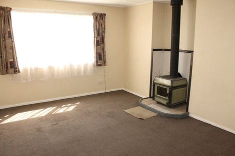 Photo of property in 82- 84 Queen Street, Westport, 7825