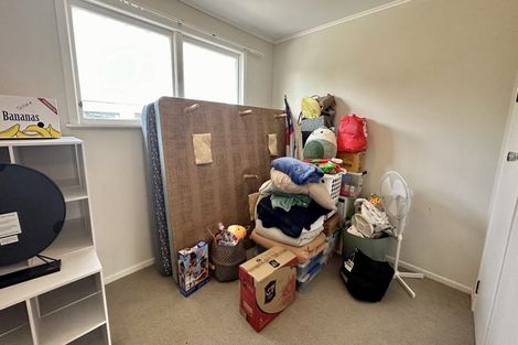 Photo of property in 81 Edmonton Road, Henderson, Auckland, 0612