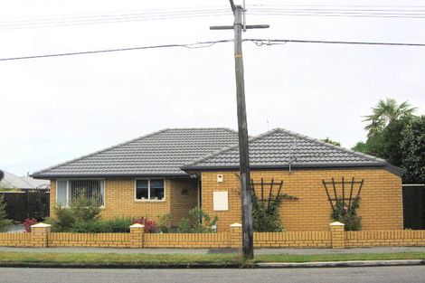 Photo of property in 112 Gayhurst Road, Dallington, Christchurch, 8061