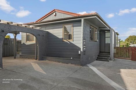 Photo of property in 64 Hyperion Drive, Randwick Park, Auckland, 2105