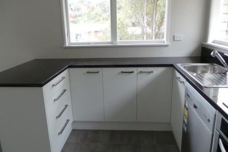 Photo of property in 1/24 Sovereign Place, Glenfield, Auckland, 0629