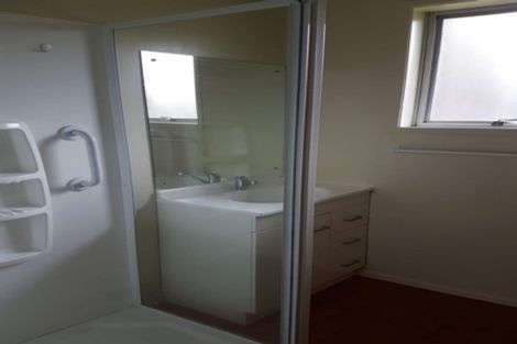 Photo of property in 3/60 Great South Road, Papakura, 2110