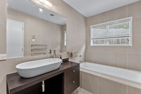 Photo of property in 1/14 Bournemouth Terrace, Murrays Bay, Auckland, 0630