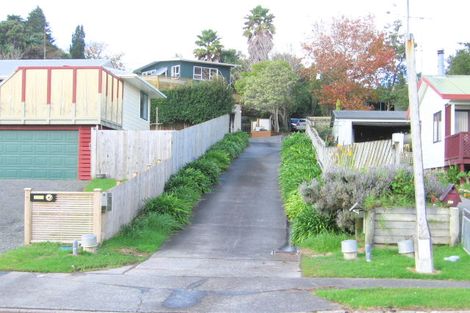 Photo of property in 8 Gilshennan Valley, Red Beach, 0932