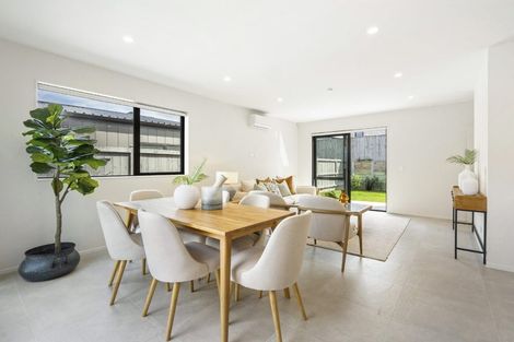 Photo of property in 55 Parkmore Drive, Rosehill, Papakura, 2113