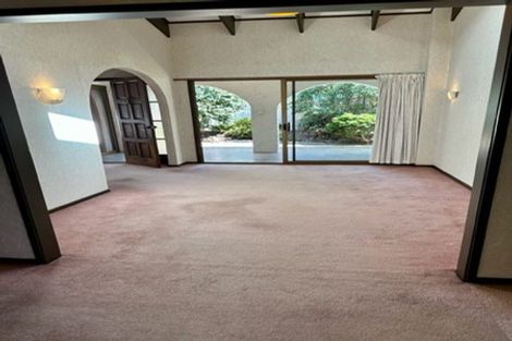 Photo of property in 6 Matanui Street, Northcote, Auckland, 0627