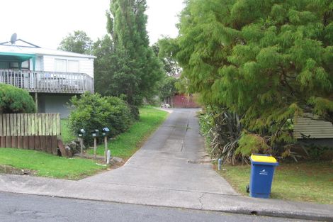 Photo of property in 40 Glenbervie Crescent, Massey, Auckland, 0614