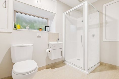 Photo of property in 1410 Whangaparaoa Road, Army Bay, Whangaparaoa, 0930