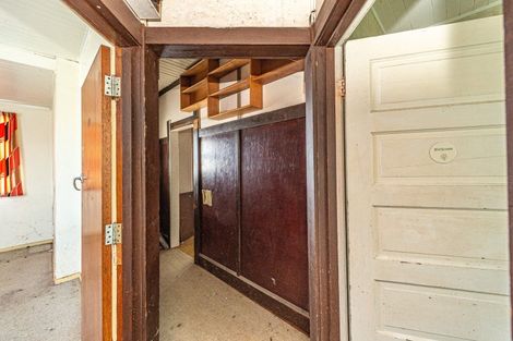 Photo of property in 25 Manuka Street, Castlecliff, Whanganui, 4501