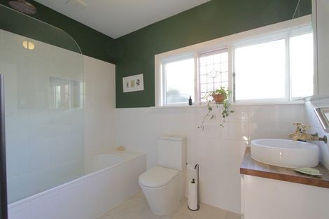 Photo of property in 79 Waimea Terrace, Beckenham, Christchurch, 8023