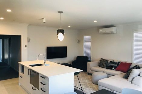 Photo of property in 25u1 Thackeray Street, Hamilton Lake, Hamilton, 3204