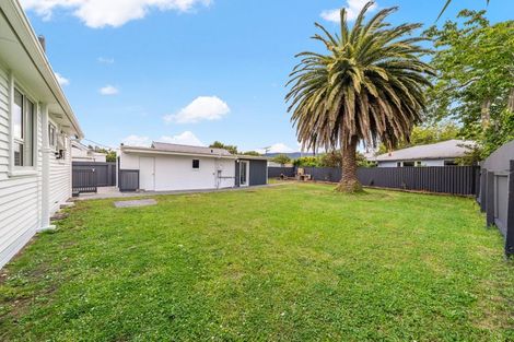 Photo of property in 4 Routley Crescent, Elderslea, Upper Hutt, 5018