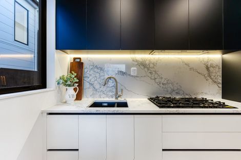 Photo of property in 218 Vaughans Road, Long Bay, Auckland, 0792