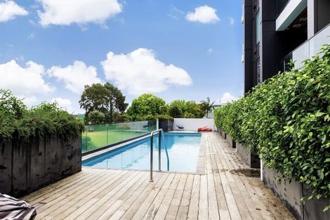 Photo of property in Frank Sargeson Apts, 302/80 Anzac Street, Takapuna, Auckland, 0622