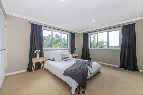 Photo of property in 168 Kittiwake Drive, Schnapper Rock, Auckland, 0632
