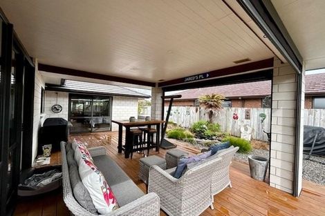 Photo of property in 58 Sandhurst Drive, Papamoa Beach, Papamoa, 3118