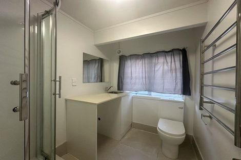 Photo of property in 9k View Road, Glenfield, Auckland, 0627