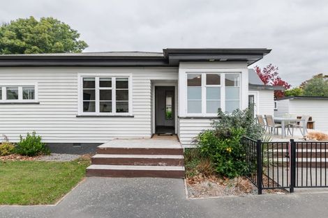 Photo of property in 37 Hawford Road, Opawa, Christchurch, 8023