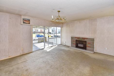 Photo of property in 7 Clendon Place, Manurewa, Auckland, 2102