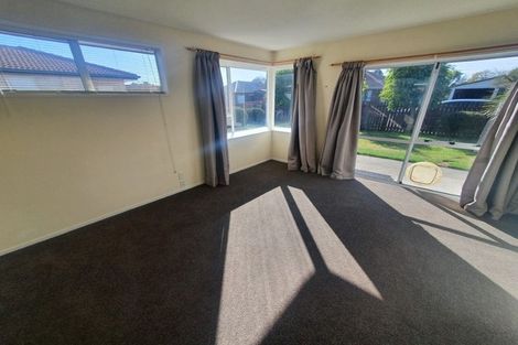 Photo of property in 2/1 Glenbyre Place, Bromley, Christchurch, 8062
