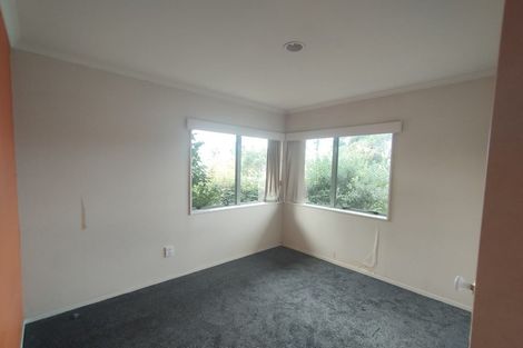 Photo of property in 10 Jubaea Place, Henderson, Auckland, 0610