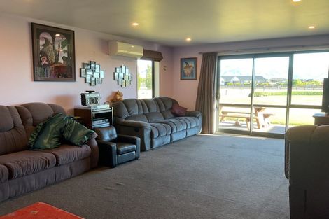 Photo of property in 19 The Drive, Twizel, 7999