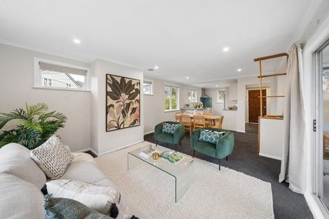 Photo of property in 31 August Street, Stokes Valley, Lower Hutt, 5019