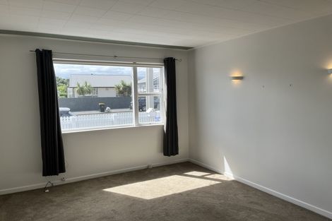 Photo of property in 22 Ferry Street, Seatoun, Wellington, 6022