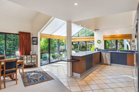 Photo of property in 11 Karu Crescent, Waikanae, 5036