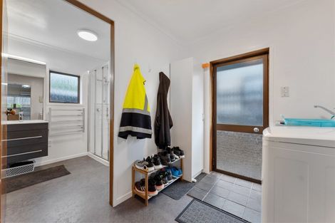 Photo of property in 2 Cassandra Street, Stratford, 4332