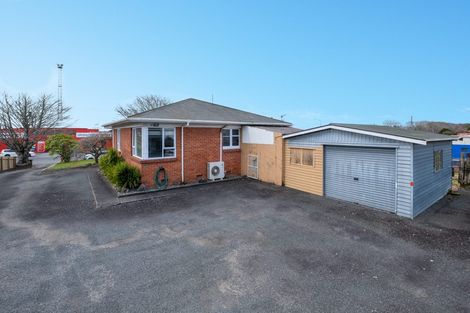 Photo of property in 379 Broadway, Stratford, 4332