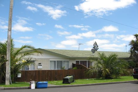 Photo of property in 17 Station Road, Pukekohe, 2120