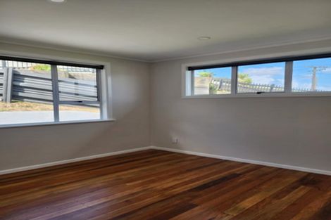 Photo of property in 31 Simons Street, Moturoa, New Plymouth, 4310