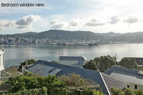 Photo of property in 2u4 Grafton Road, Roseneath, Wellington, 6011