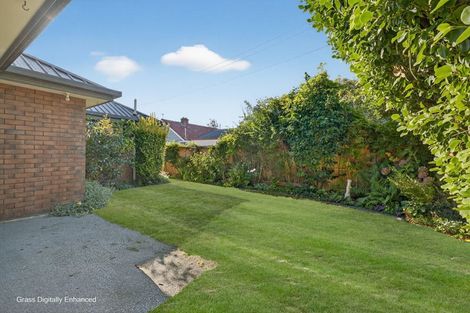 Photo of property in 2/8 Fovant Street, Russley, Christchurch, 8042