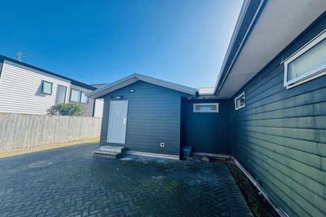Photo of property in 2/54 May Street, Hamilton East, Hamilton, 3216