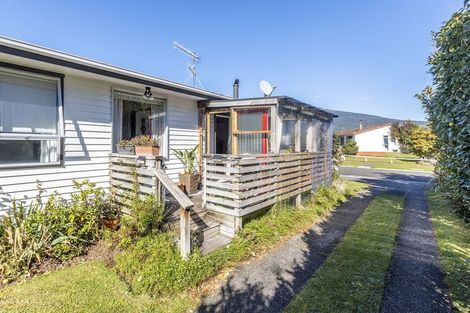 Photo of property in 15 Noni Street, Turangi, 3334