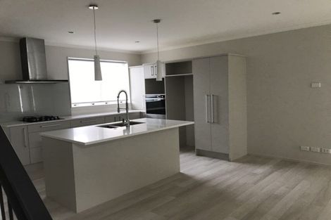 Photo of property in 4 Costa Viva Crescent, Karaka, Papakura, 2113