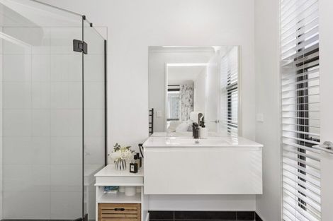 Photo of property in 38 Puhirake Crescent, Pyes Pa, Tauranga, 3112