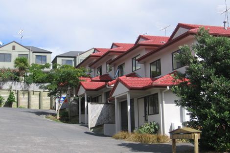 Photo of property in 7/42 Fields Parade, Oteha, Auckland, 0632