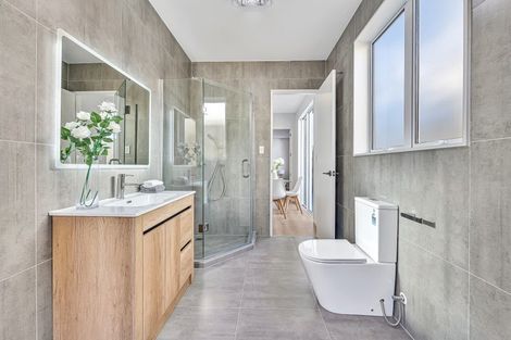 Photo of property in 40 Drumnaconagher Road, Flat Bush, Auckland, 2019